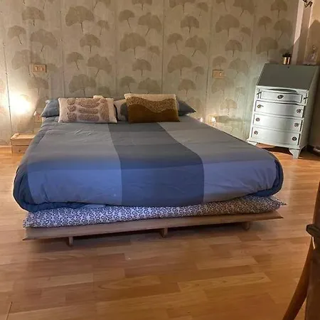 Spazioviola Intimo Boho Style Uno Spazio Magico Per L'energia Che Si Respira In Un Palazzo Della Vecchia Qui Nulla E Perfetto Ma Tutto Racconta No Wi-fi No Aria Condizionata Bologna