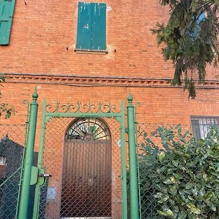 Apartment Spazioviola Intimo Boho Style Uno Spazio Magico Per L'energia Che Si Respira In Un Palazzo Della Vecchia Qui Nulla E Perfetto Ma Tutto Racconta No Wi-fi No Aria Condizionata *
